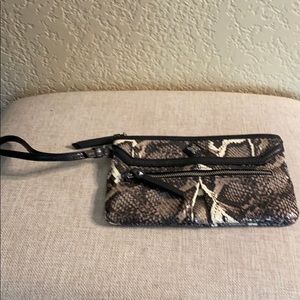 Vera Wand Python print clutch